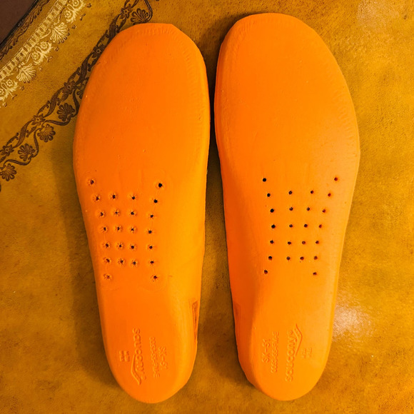 Saucony Running Sneakers Vented Insoles Womens 8.5 Mens 7 NEW - Picture 2 of 3